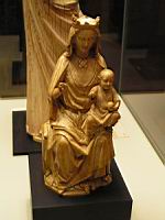 Statue, Vierge a l'Enfant, Ile-de-France, v 1240-1250, Ivoire (Paris, musee de Cluny) (1)